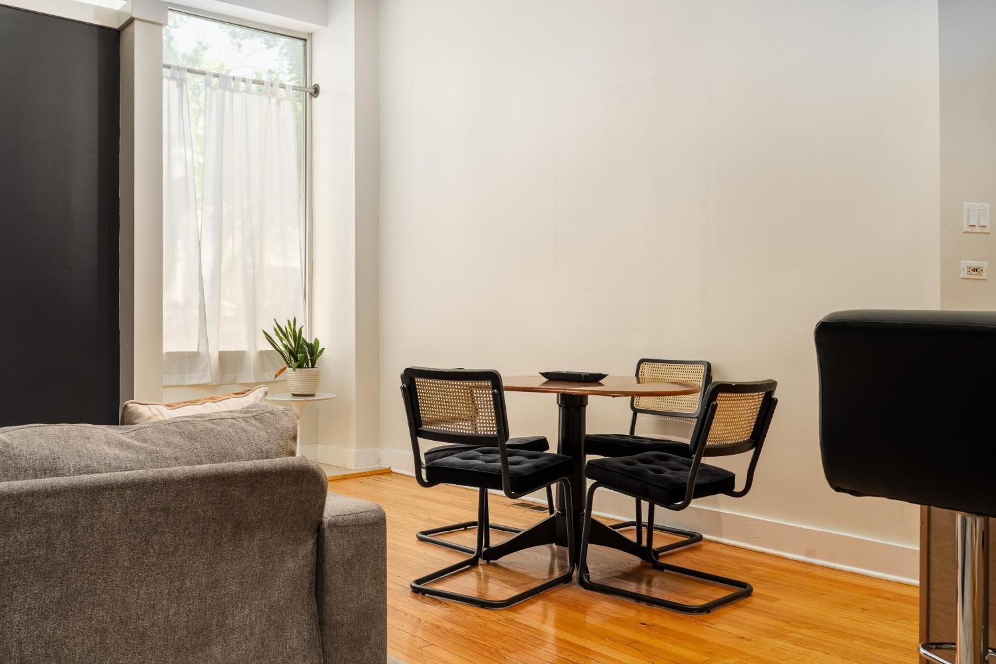 Bucktown 2Br Flat Near The 606 شيكاغو المظهر الخارجي الصورة